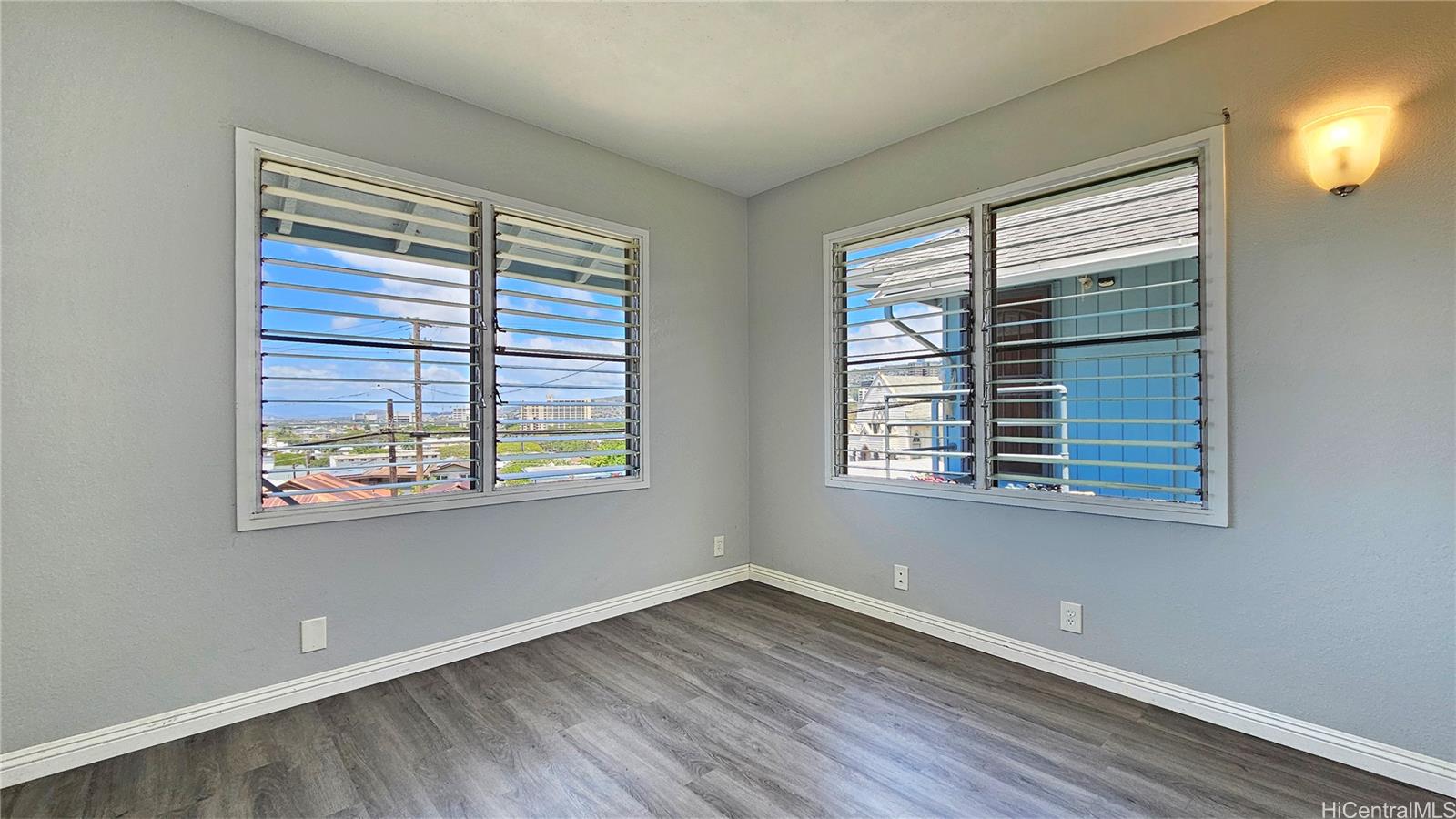 1767  Puowaina Drive Punchbowl Area, Honolulu home - photo 20 of 25
