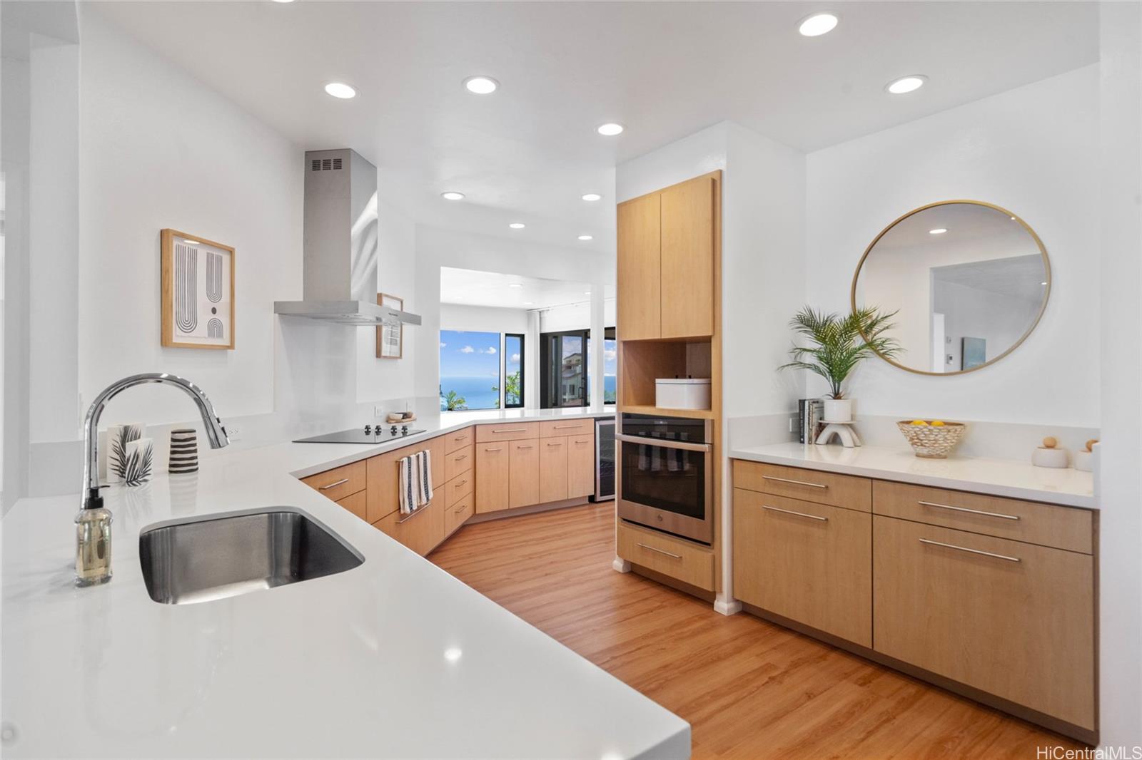 1772  Kumakani Loop Waialae Iki, Diamond Head home - photo 7 of 25