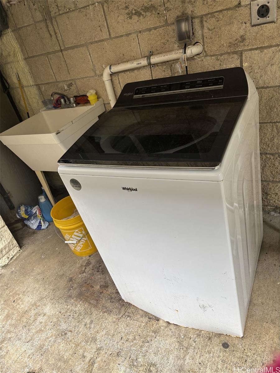 1774 Kuikele Pl Honolulu - Rental - photo 5 of 15