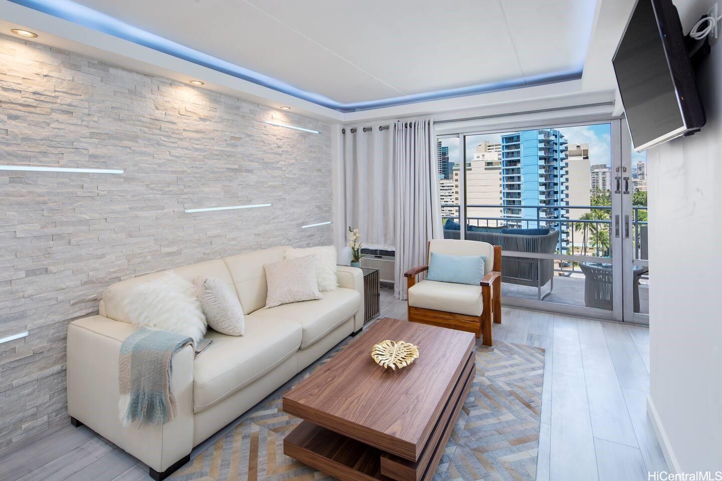 Ilikai Apt Bldg condo # 1005, Honolulu, Hawaii - photo 10 of 12