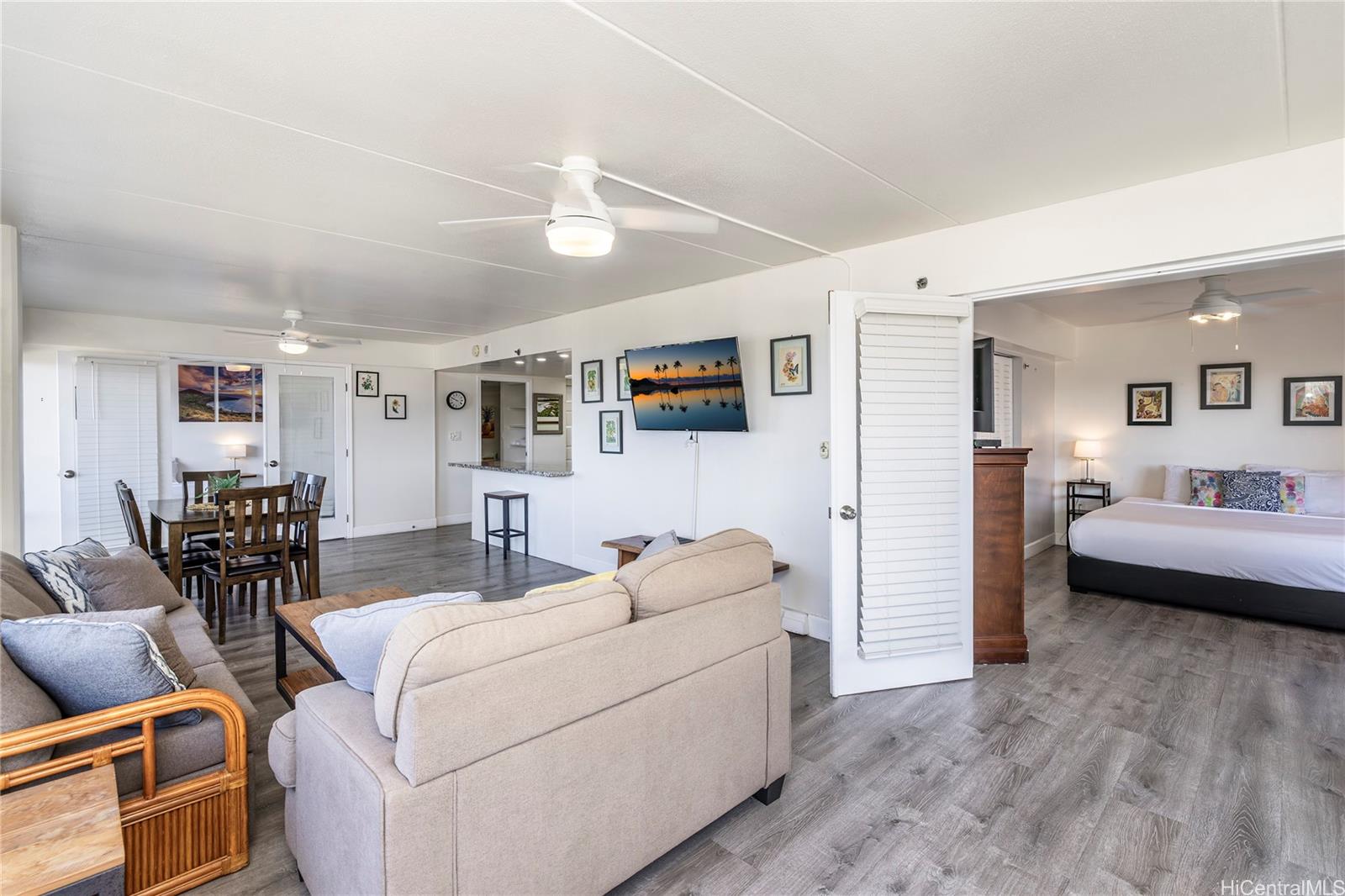 Ilikai Apt Bldg condo # 1226, Honolulu, Hawaii - photo 9 of 18