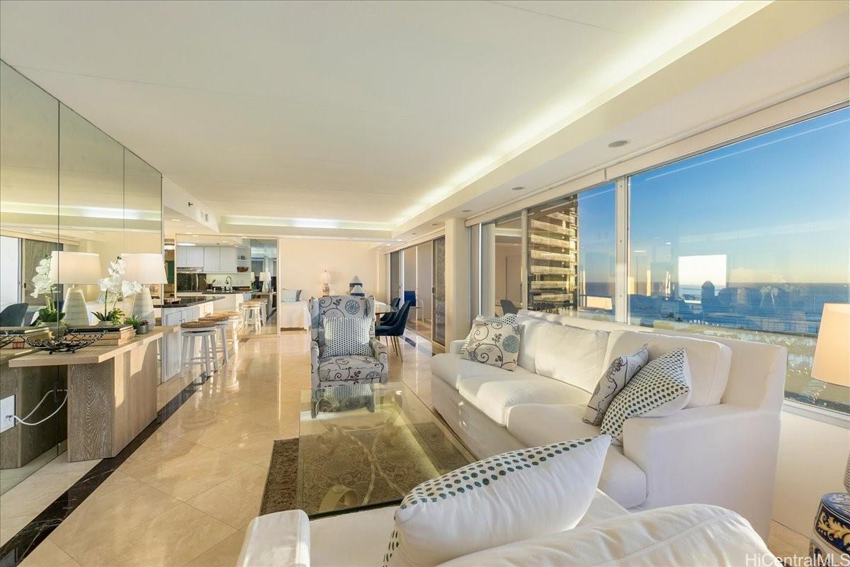 Ilikai Apt Bldg condo # 1610, Honolulu, Hawaii - photo 11 of 25