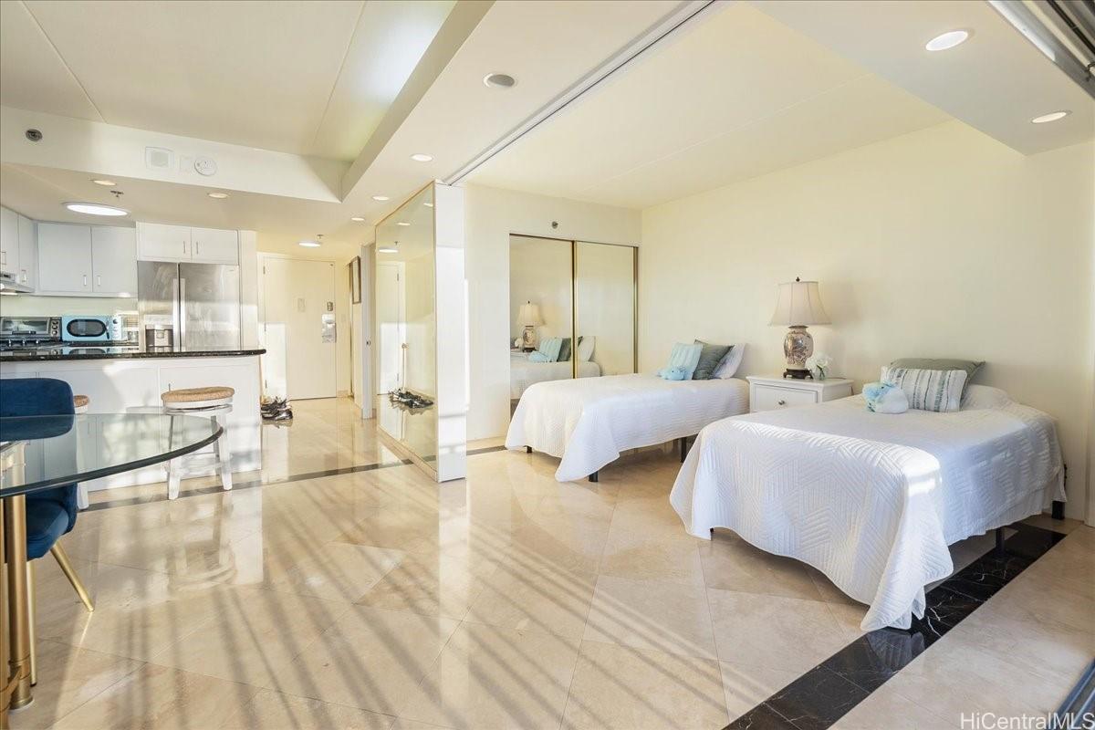 Ilikai Apt Bldg condo # 1610, Honolulu, Hawaii - photo 7 of 25