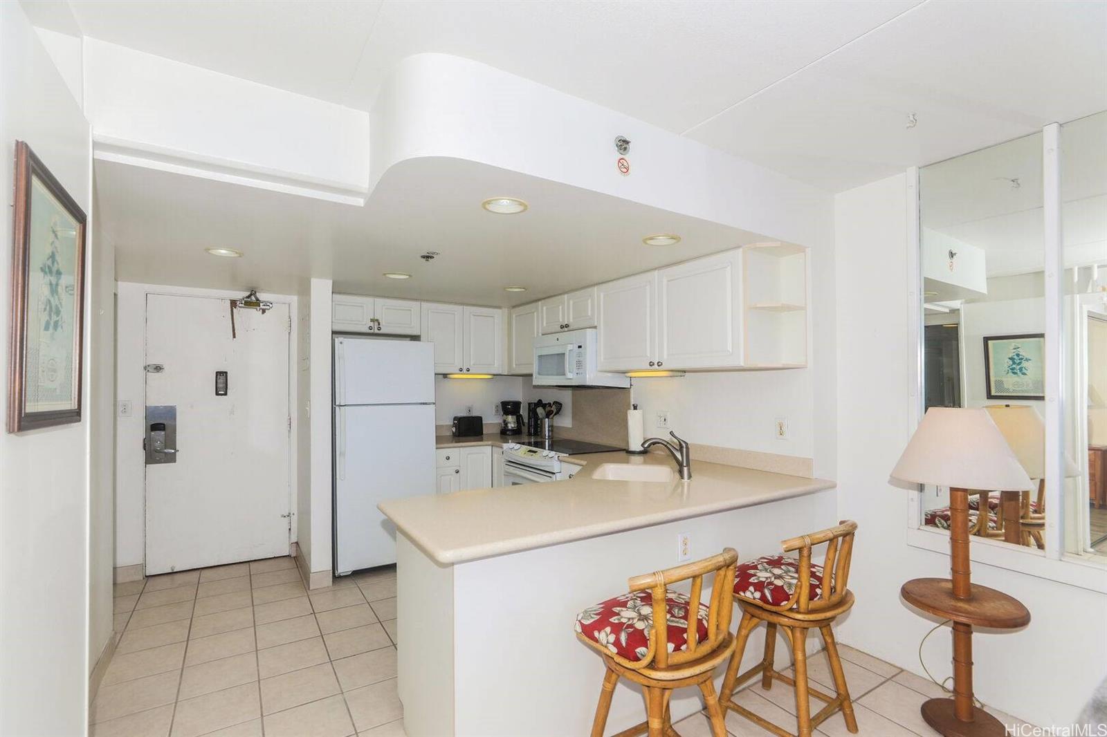 Ilikai Apt Bldg condo # 1708, Honolulu, Hawaii - photo 8 of 21