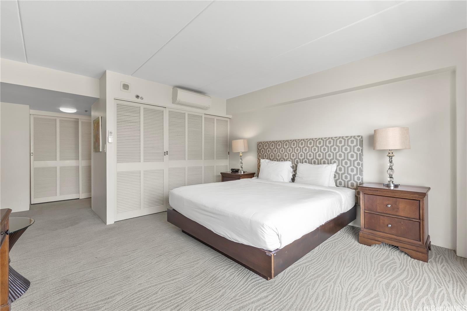 Ilikai Apt Bldg condo # 1834, Honolulu, Hawaii - photo 7 of 25