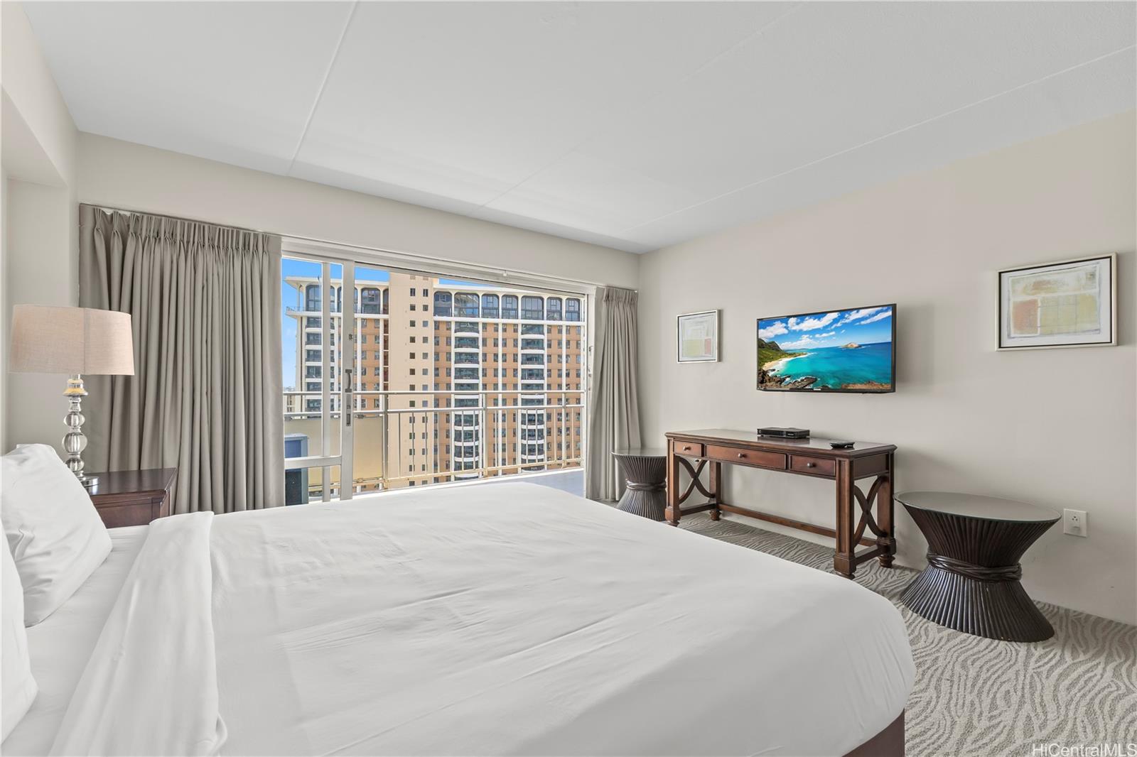Ilikai Apt Bldg condo # 1834, Honolulu, Hawaii - photo 10 of 25