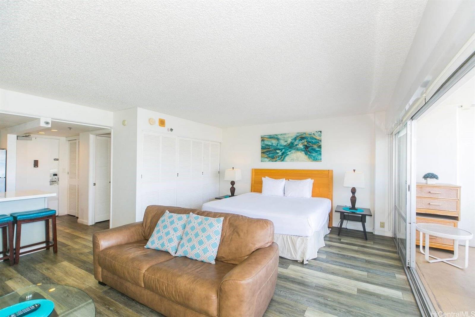 Ilikai Apt Bldg condo # 1837, Honolulu, Hawaii - photo 5 of 25