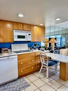 Ilikai Apt Bldg condo # 1935, Honolulu, Hawaii - photo 4 of 13