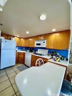 Ilikai Apt Bldg condo # 1935, Honolulu, Hawaii - photo 5 of 13