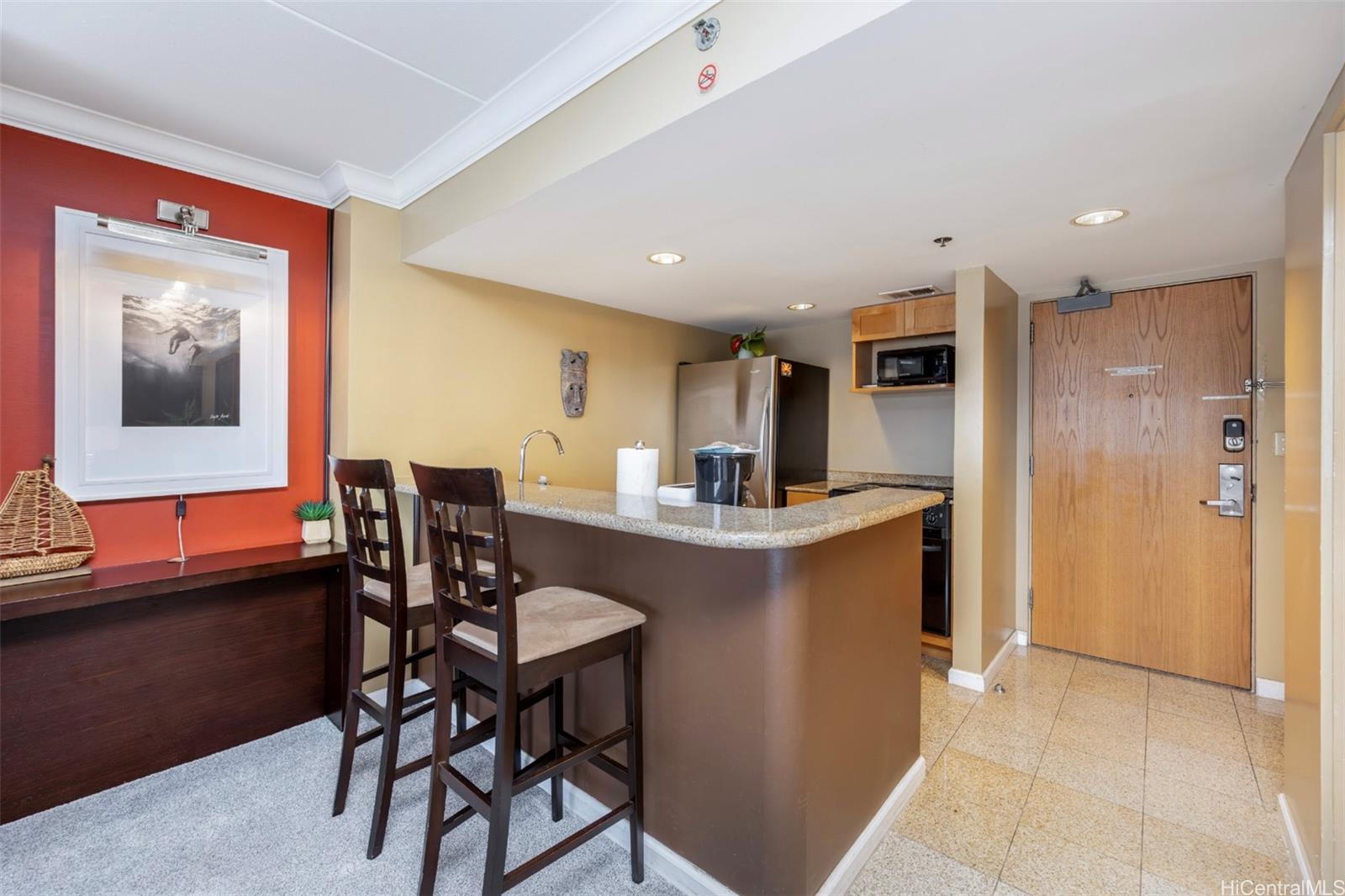 Ilikai Apt Bldg condo # 2029, Honolulu, Hawaii - photo 13 of 24