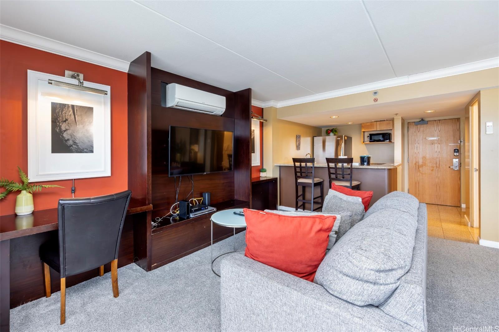 Ilikai Apt Bldg condo # 2029, Honolulu, Hawaii - photo 9 of 24