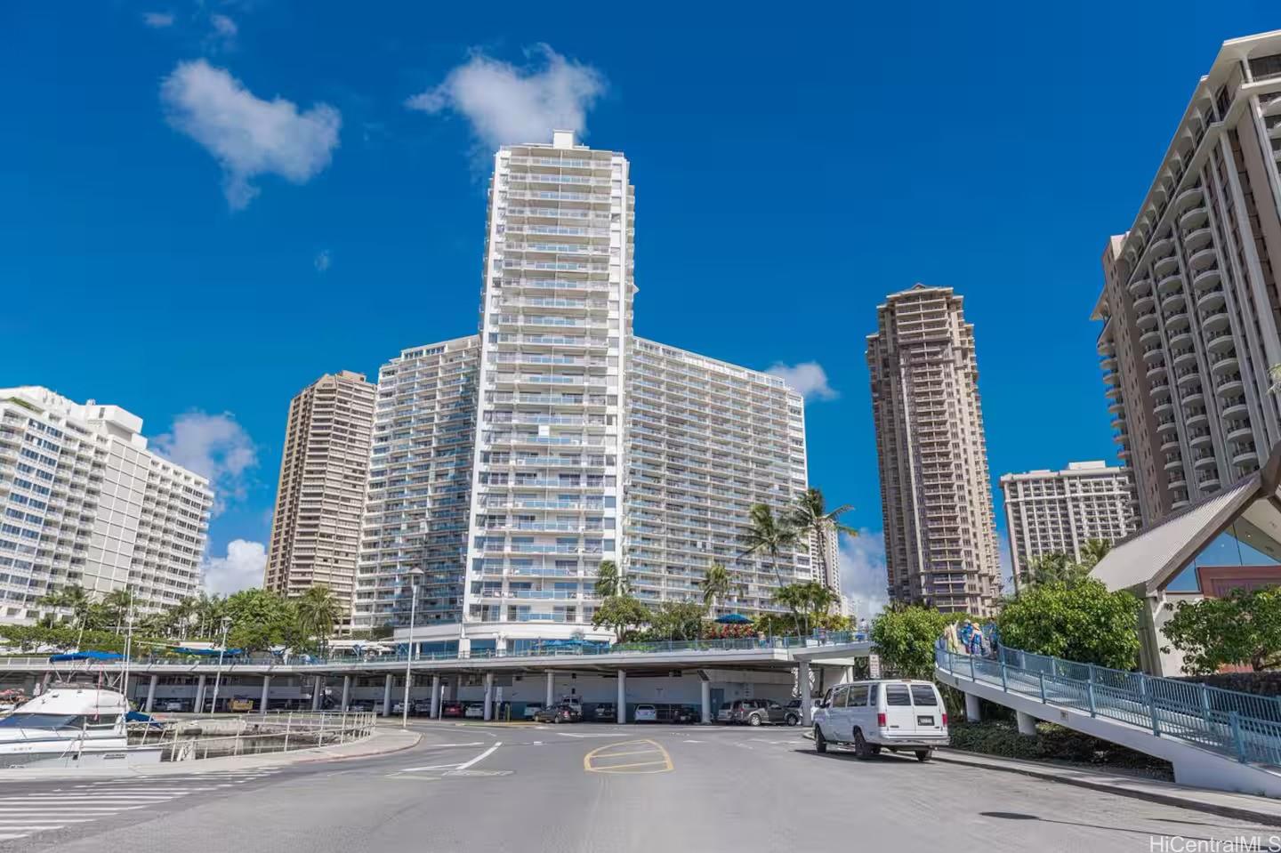 Ilikai Apt Bldg condo # 2131, Honolulu, Hawaii - photo 19 of 22