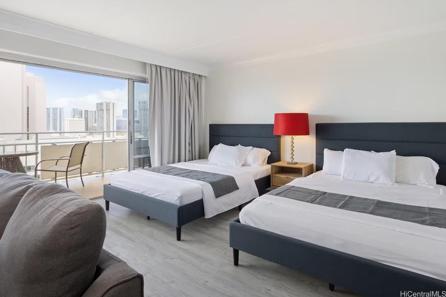 Ilikai Apt Bldg condo # 2131, Honolulu, Hawaii - photo 8 of 22