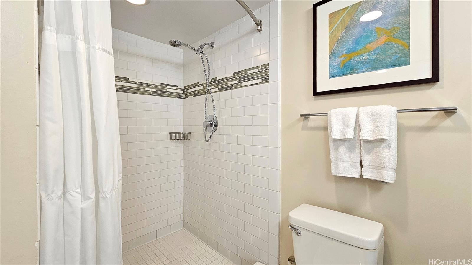 Ilikai Apt Bldg condo # 2203, Honolulu, Hawaii - photo 16 of 25