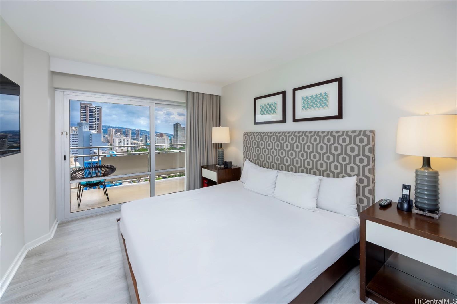 Ilikai Apt Bldg condo # 2209, Honolulu, Hawaii - photo 17 of 25