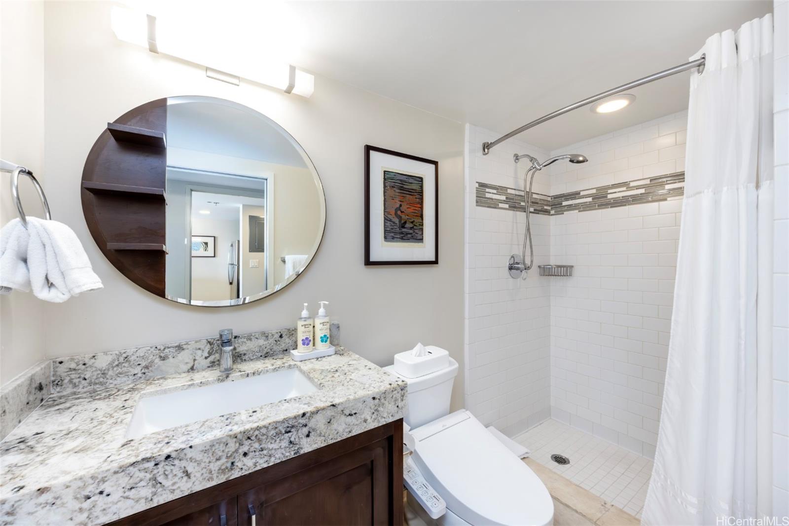 Ilikai Apt Bldg condo # 2209, Honolulu, Hawaii - photo 18 of 25