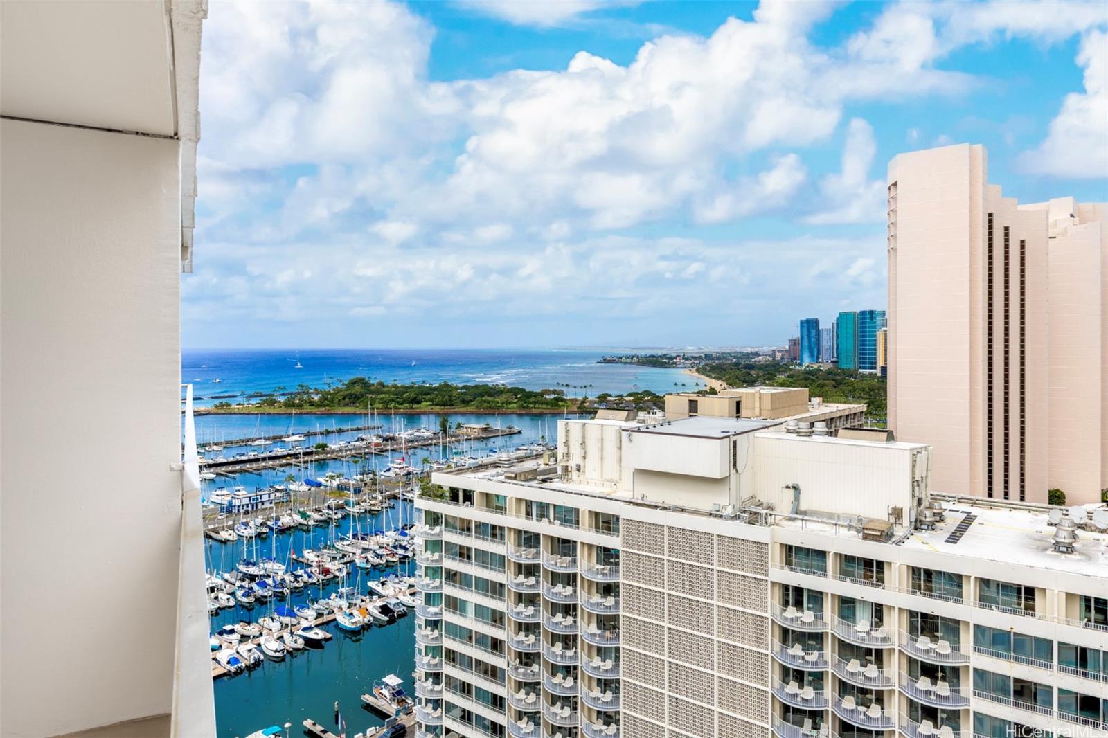 Ilikai Apt Bldg condo # 2209, Honolulu, Hawaii - photo 5 of 25