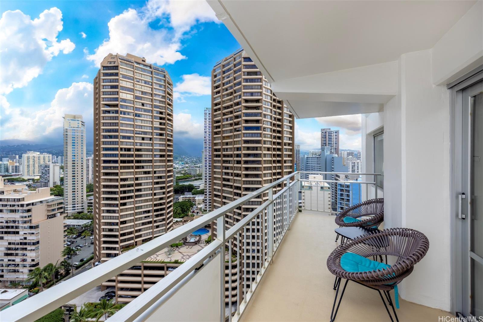 Ilikai Apt Bldg condo # 2209, Honolulu, Hawaii - photo 6 of 25