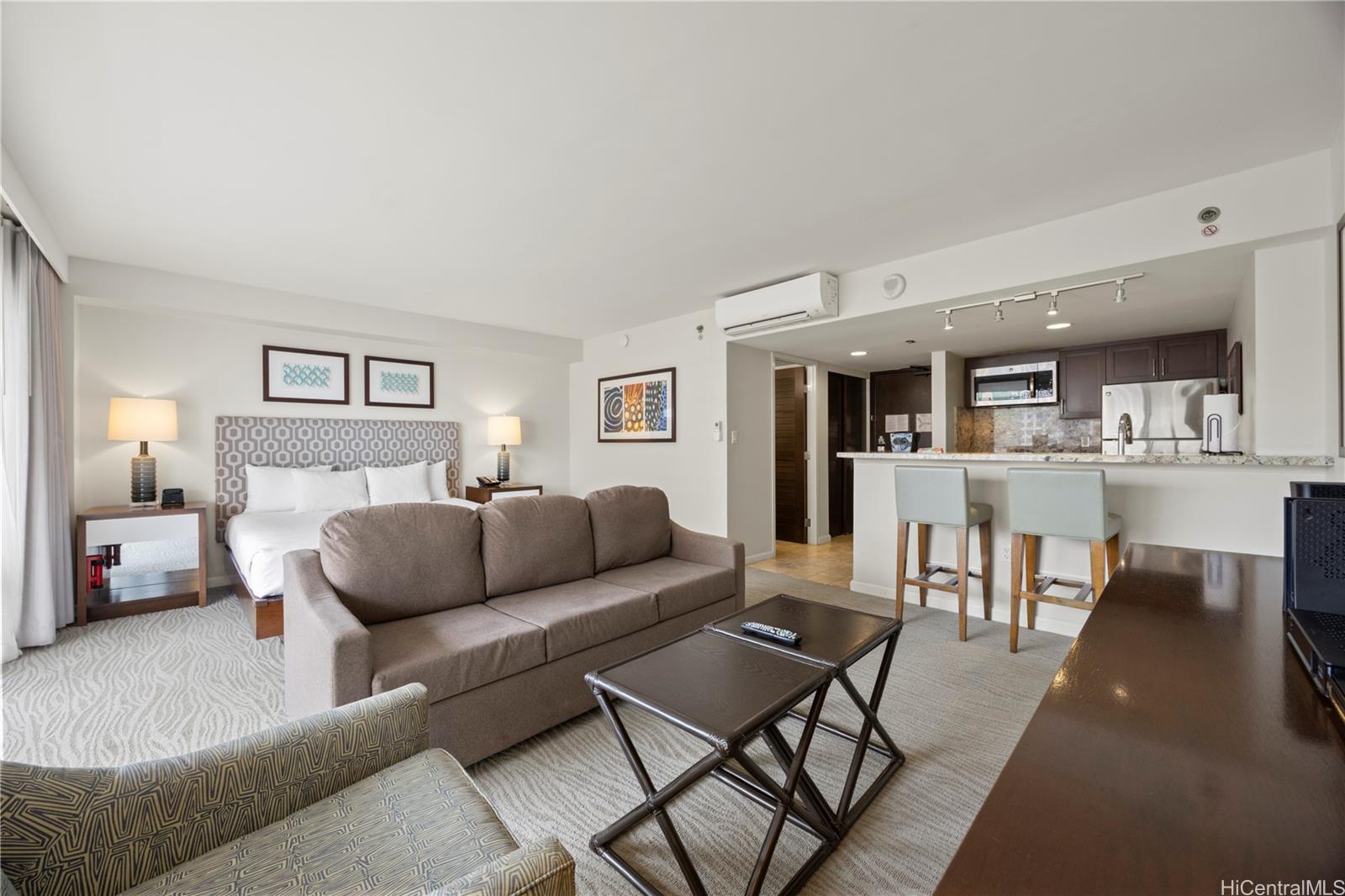 Ilikai Apt Bldg condo # 2223, Honolulu, Hawaii - photo 3 of 20