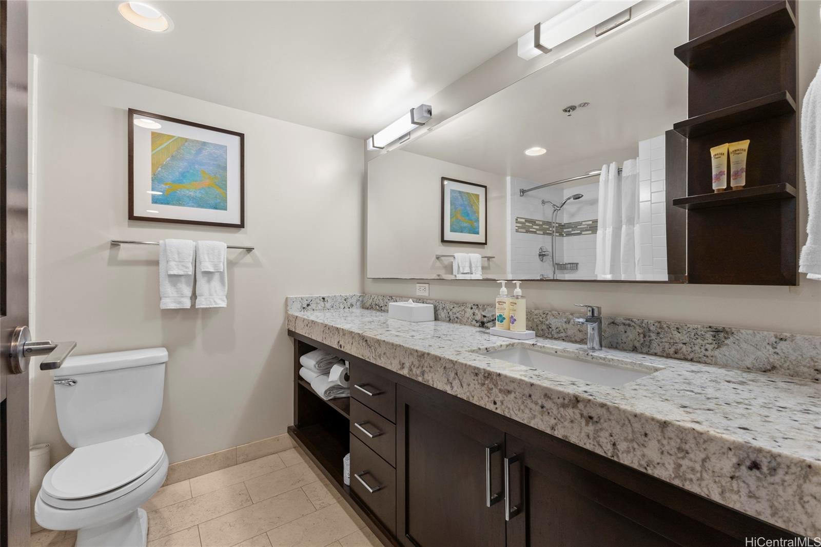 Ilikai Apt Bldg condo # 2321, Honolulu, Hawaii - photo 11 of 15