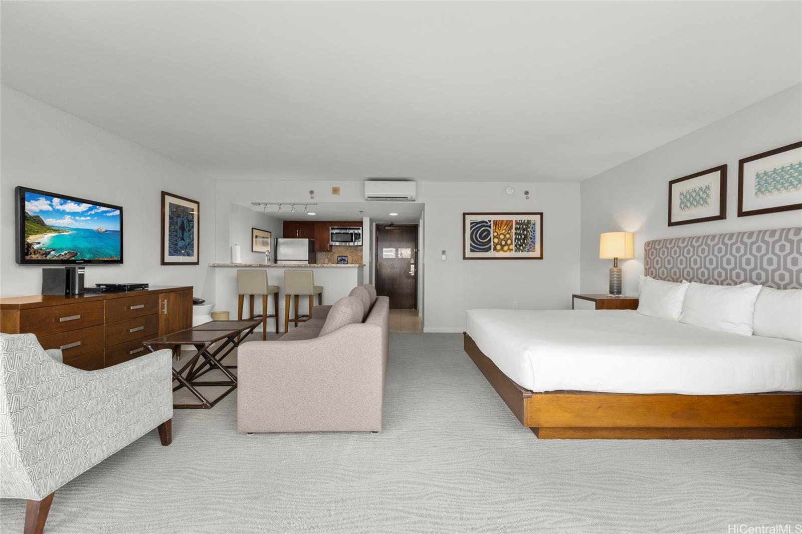 Ilikai Apt Bldg condo # 2321, Honolulu, Hawaii - photo 7 of 15