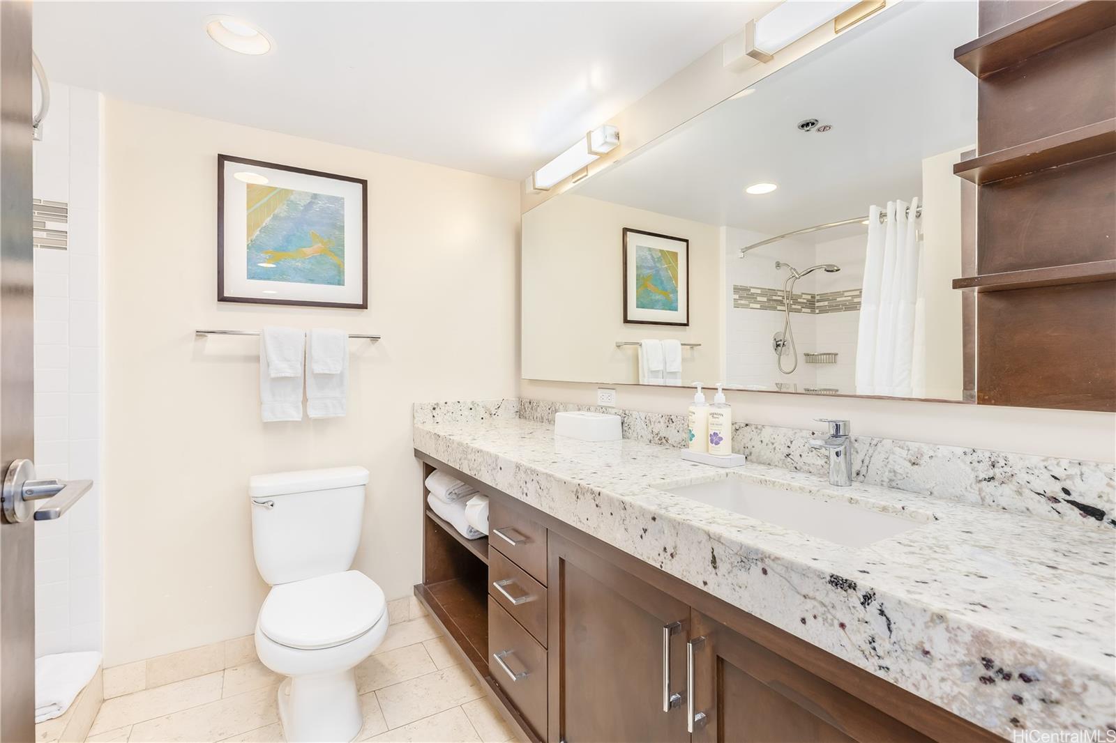 Ilikai Apt Bldg condo # 2337, Honolulu, Hawaii - photo 13 of 25