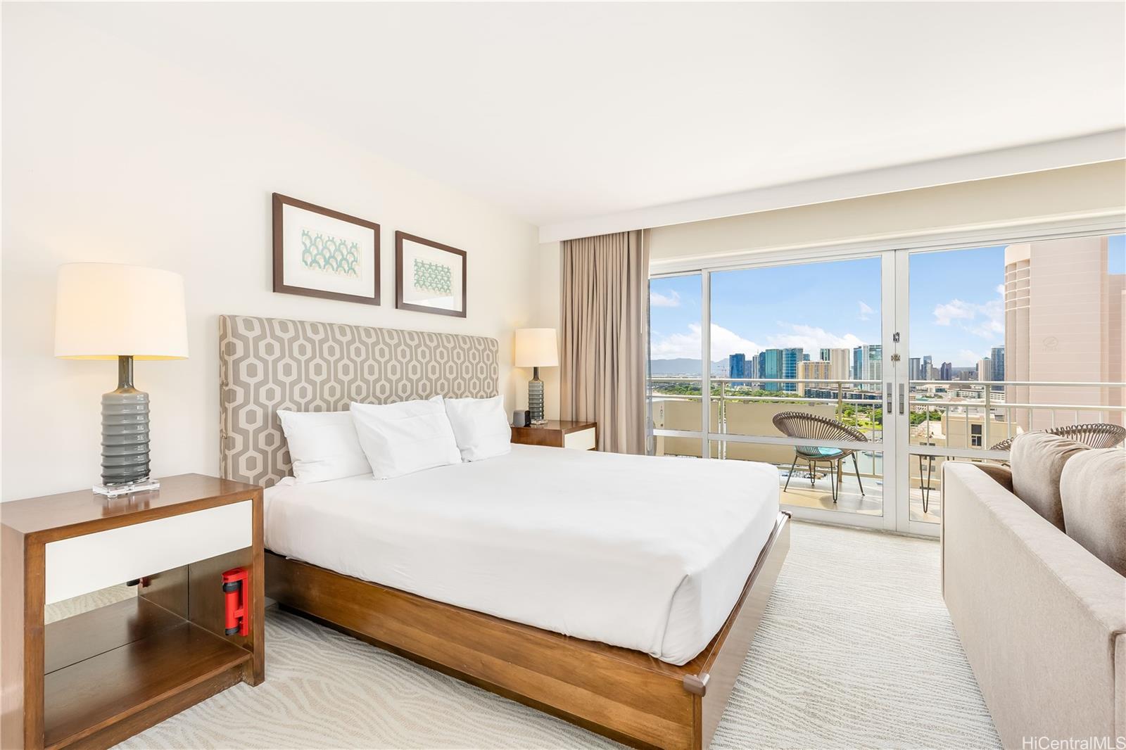 Ilikai Apt Bldg condo # 2337, Honolulu, Hawaii - photo 6 of 25