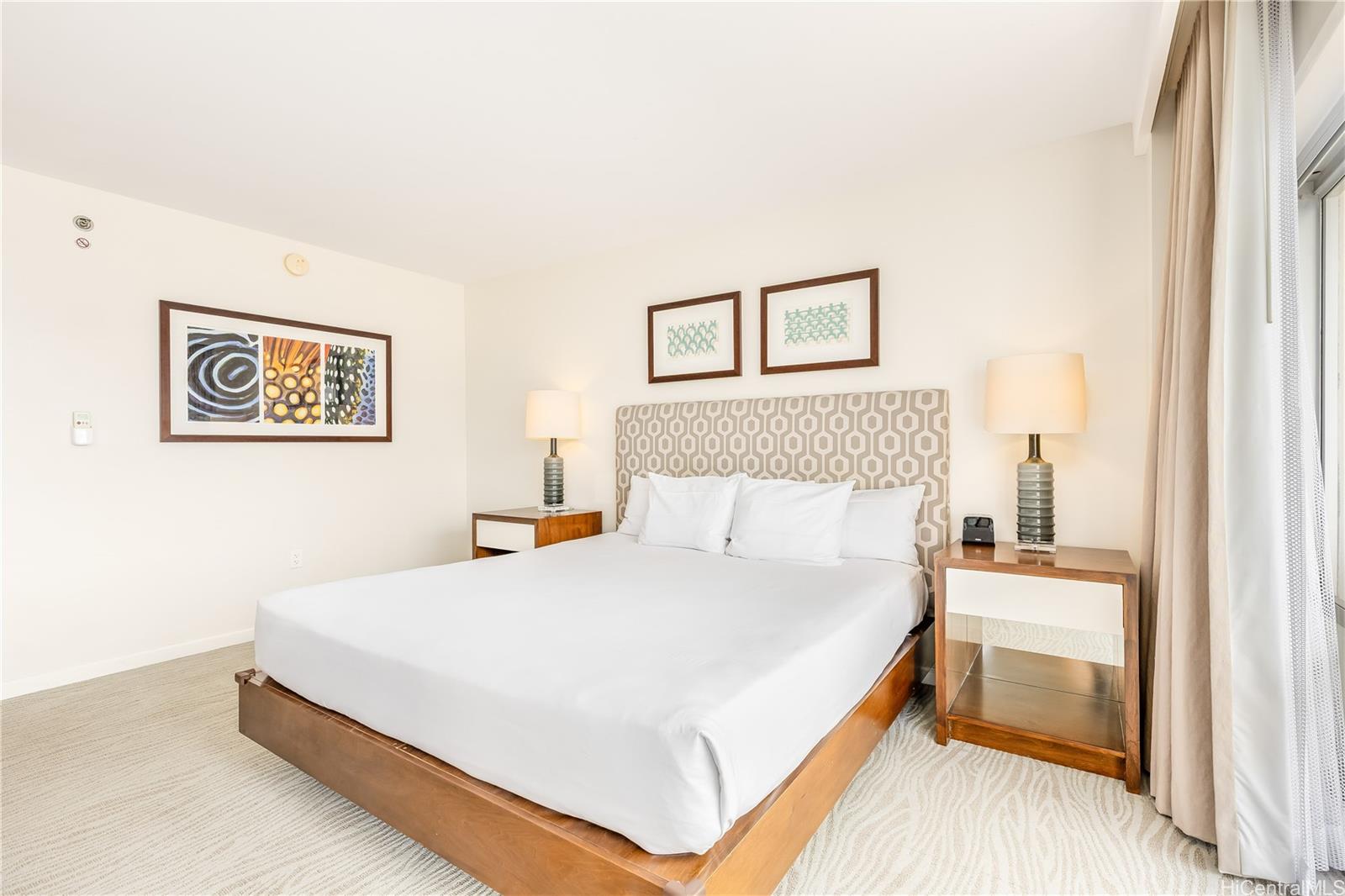 Ilikai Apt Bldg condo # 2337, Honolulu, Hawaii - photo 8 of 25