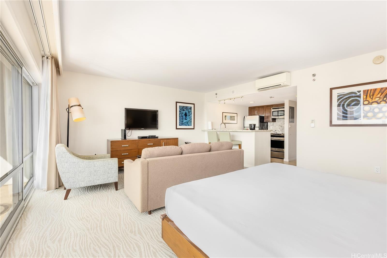 Ilikai Apt Bldg condo # 2337, Honolulu, Hawaii - photo 9 of 25