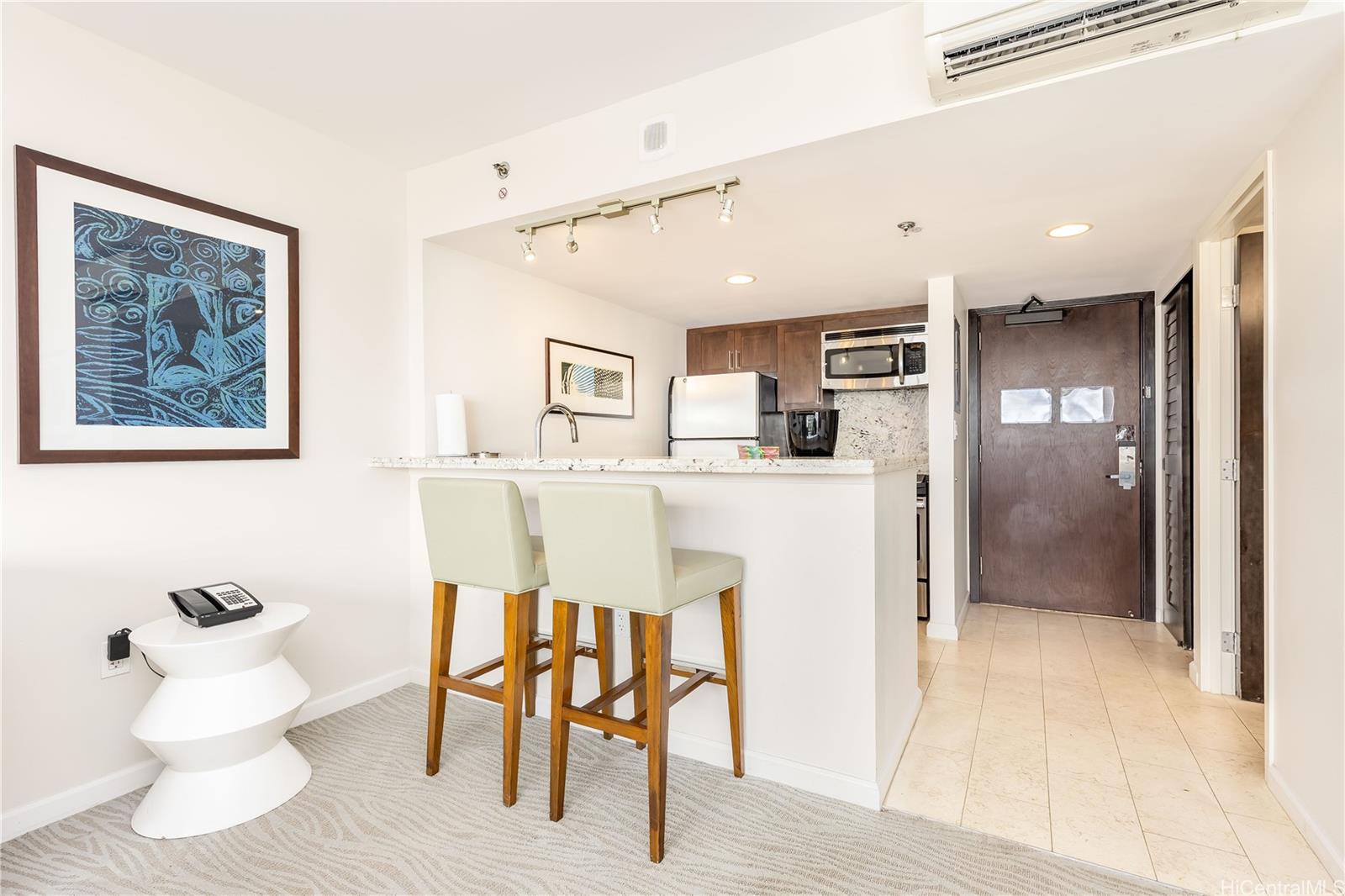 Ilikai Apt Bldg condo # 2337, Honolulu, Hawaii - photo 10 of 25