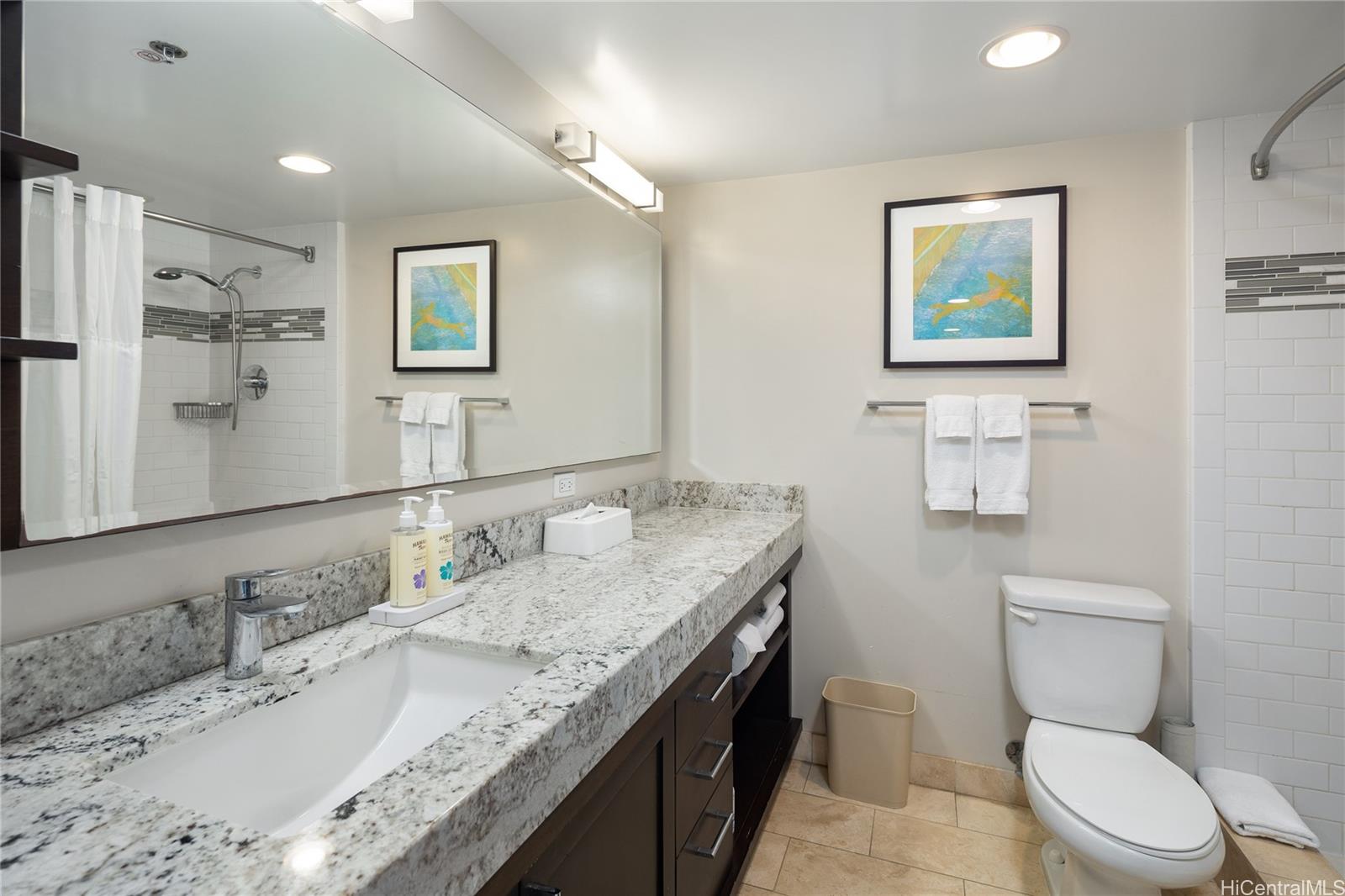 Ilikai Apt Bldg condo # 2418, Honolulu, Hawaii - photo 7 of 17