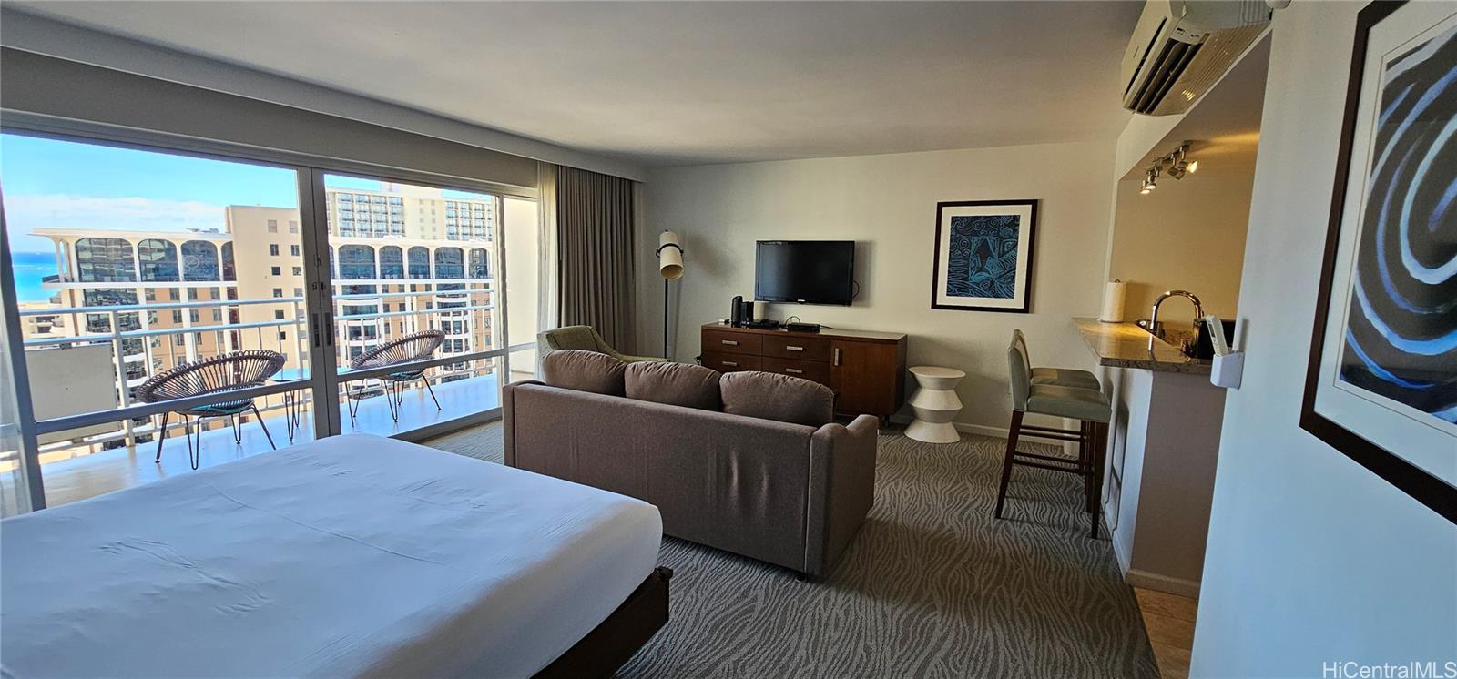 Ilikai Apt Bldg condo # 2428, Honolulu, Hawaii - photo 6 of 25