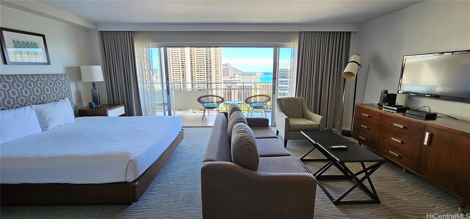 Ilikai Apt Bldg condo # 2428, Honolulu, Hawaii - photo 7 of 25