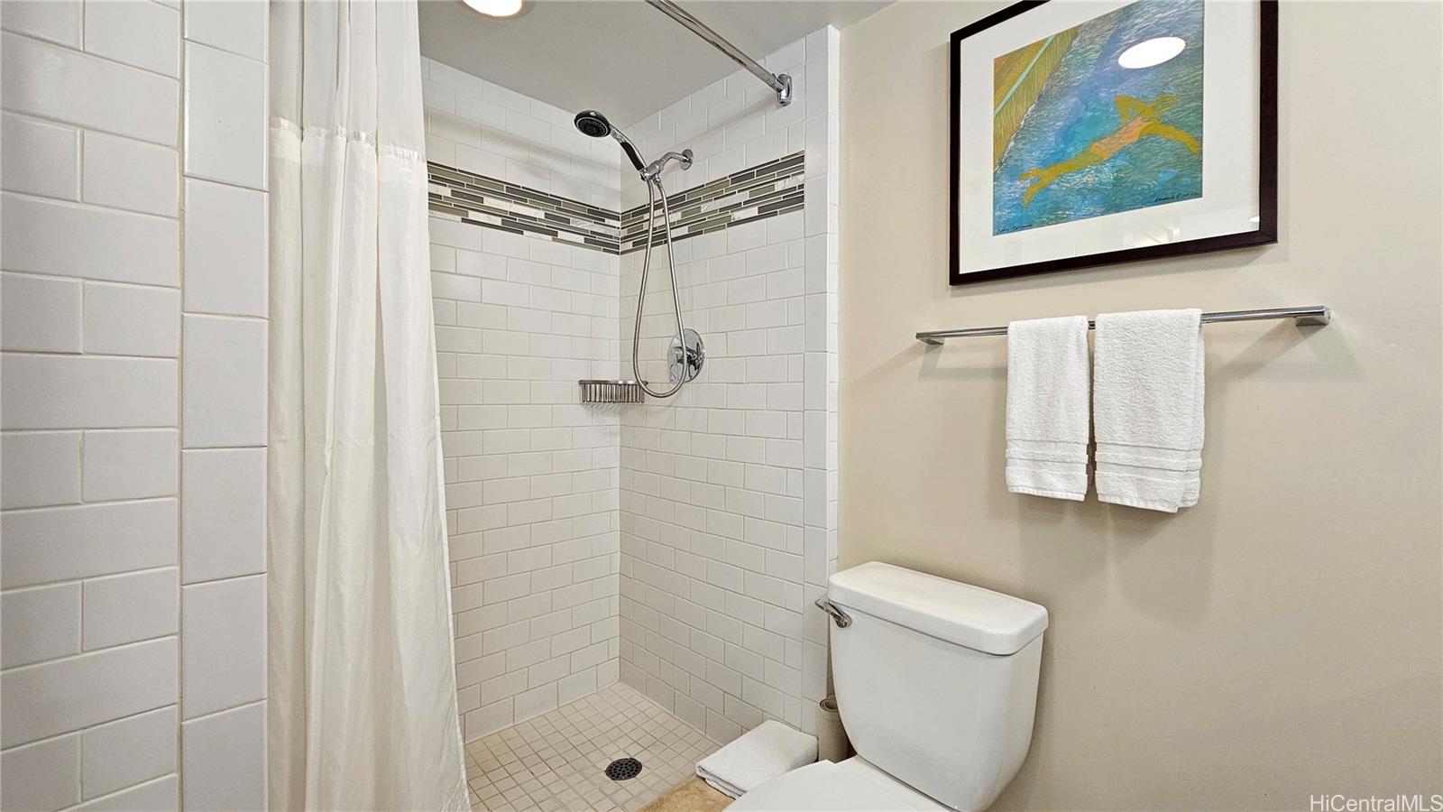 Ilikai Apt Bldg condo # 2428, Honolulu, Hawaii - photo 14 of 25