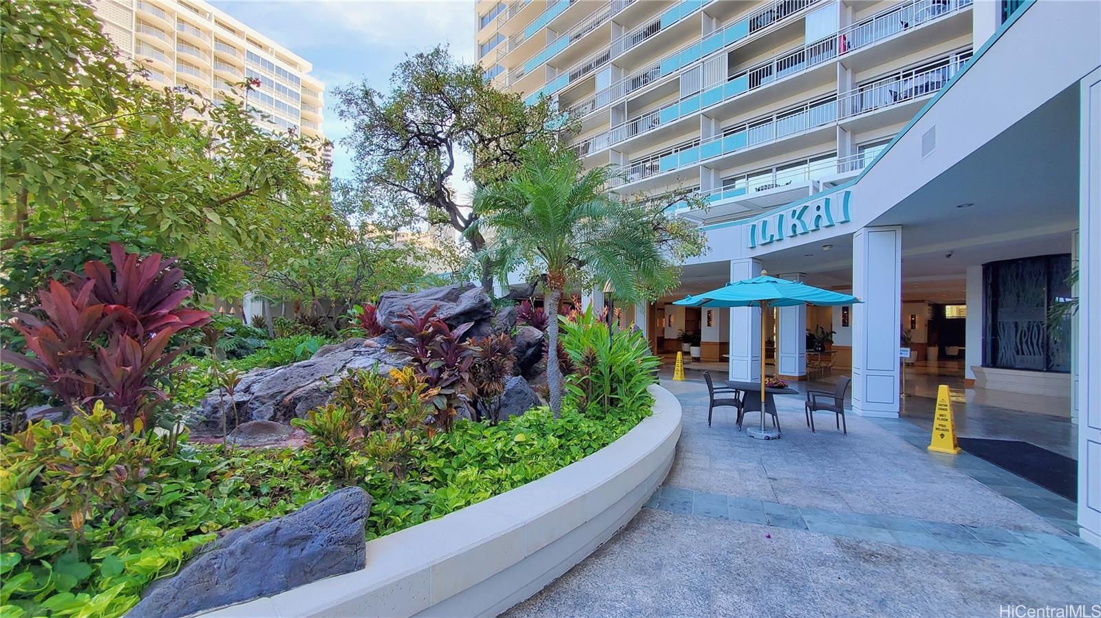 Ilikai Apt Bldg condo # 2428, Honolulu, Hawaii - photo 8 of 25