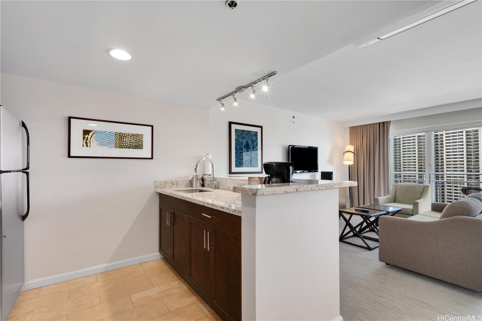 Ilikai Apt Bldg condo # 2430, Honolulu, Hawaii - photo 16 of 23