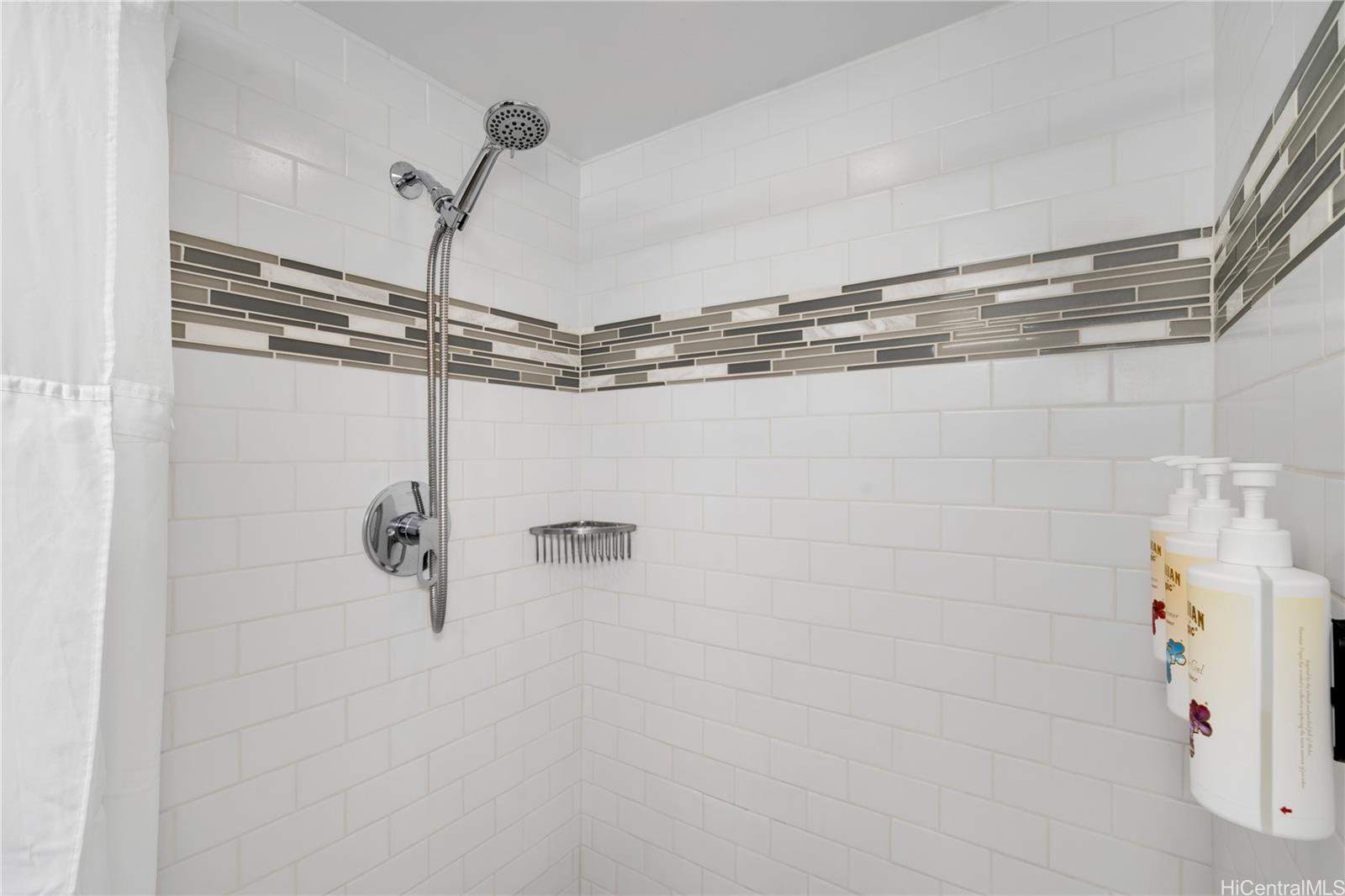 Ilikai Apt Bldg condo # 2430, Honolulu, Hawaii - photo 21 of 23