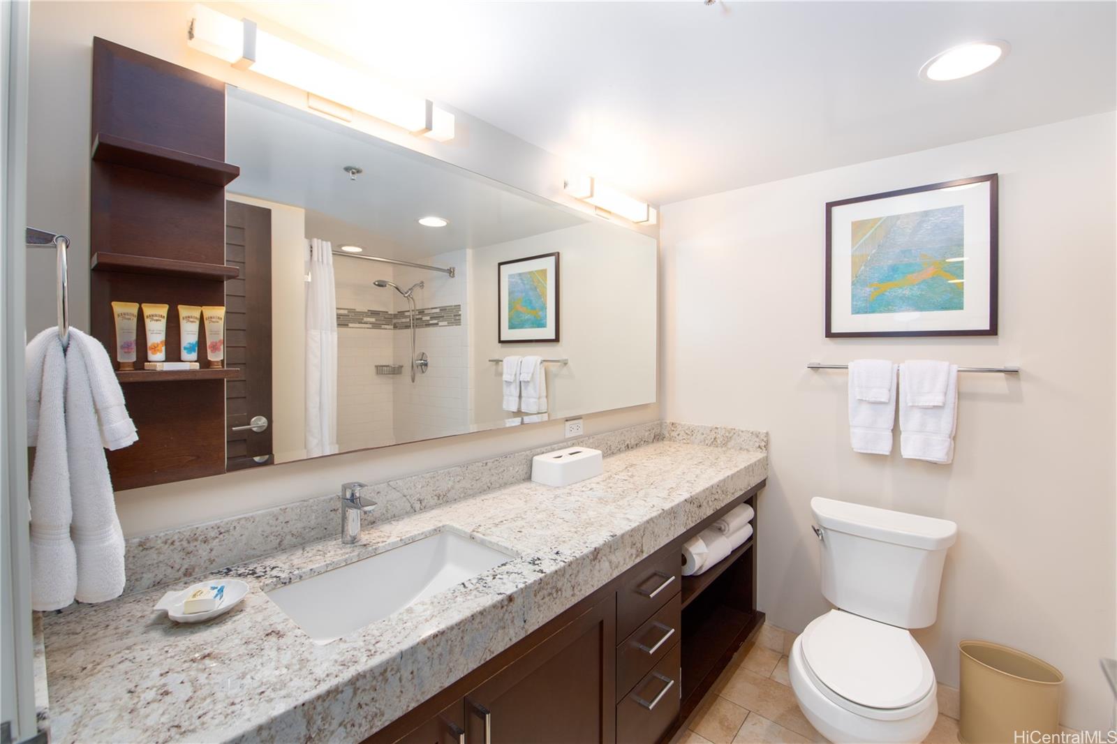 Ilikai Apt Bldg condo # 2430, Honolulu, Hawaii - photo 6 of 11