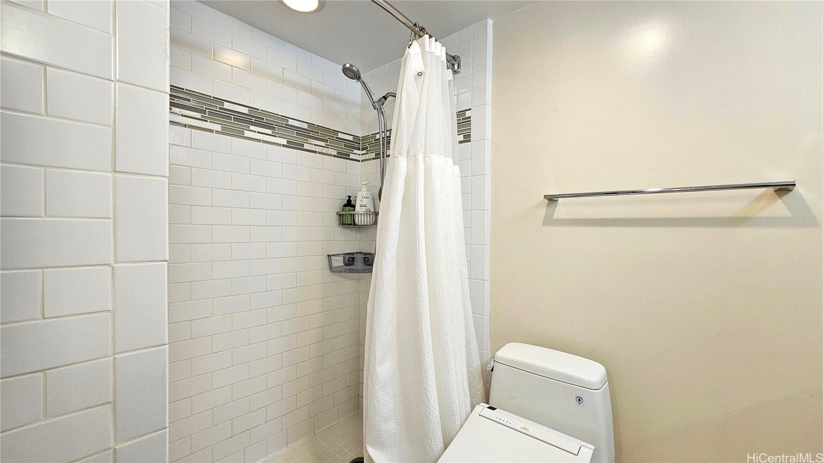 Ilikai Apt Bldg condo # 2436, Honolulu, Hawaii - photo 18 of 25