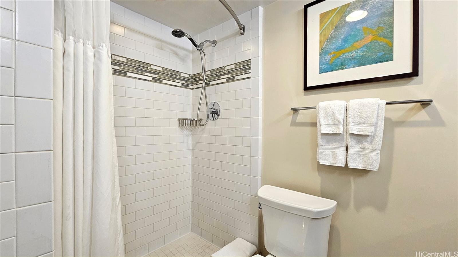 Ilikai Apt Bldg condo # 2440, Honolulu, Hawaii - photo 11 of 23