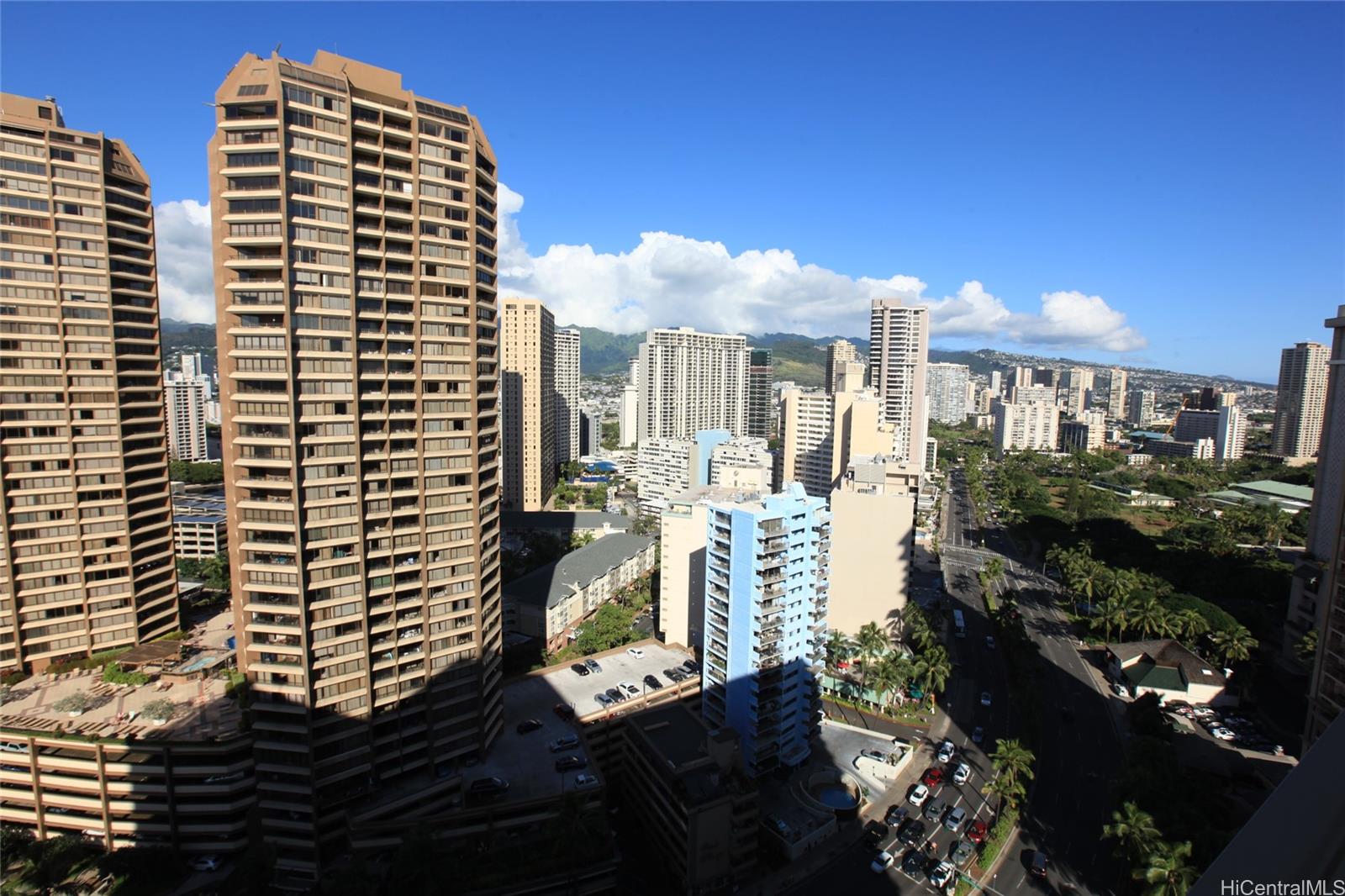 Ilikai Apt Bldg condo # 2517, Honolulu, Hawaii - photo 4 of 21