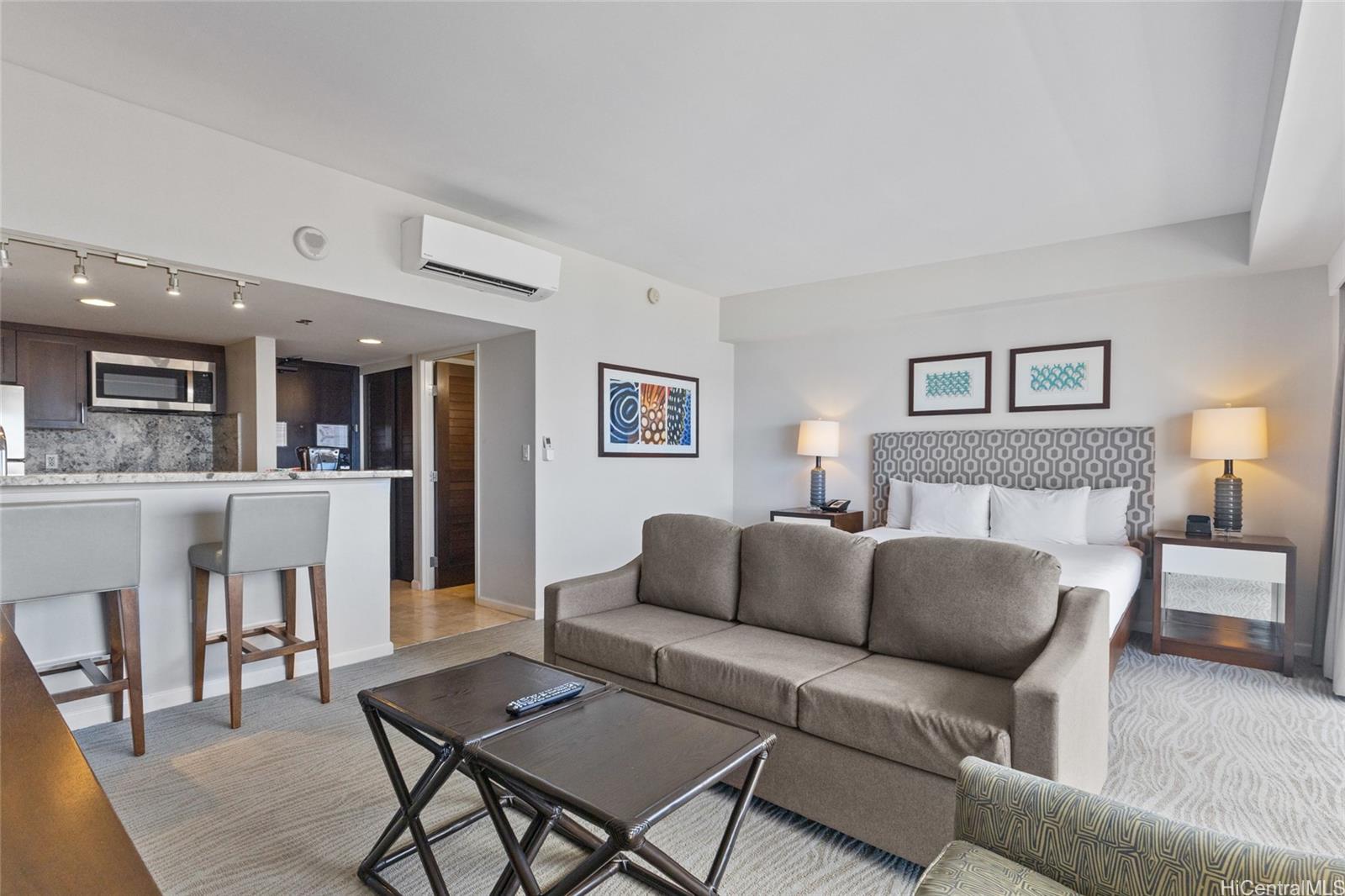 Ilikai Apt Bldg condo # 2520, Honolulu, Hawaii - photo 2 of 19