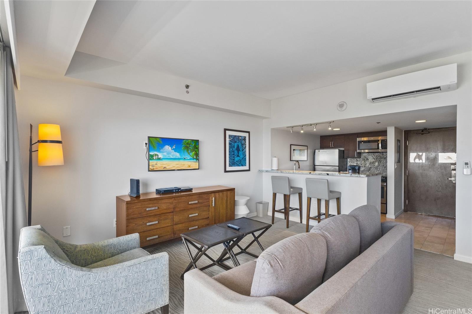 Ilikai Apt Bldg condo # 2520, Honolulu, Hawaii - photo 9 of 19