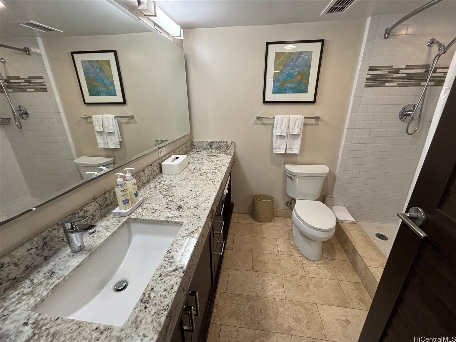Ilikai Apt Bldg condo # 2522, Honolulu, Hawaii - photo 12 of 24