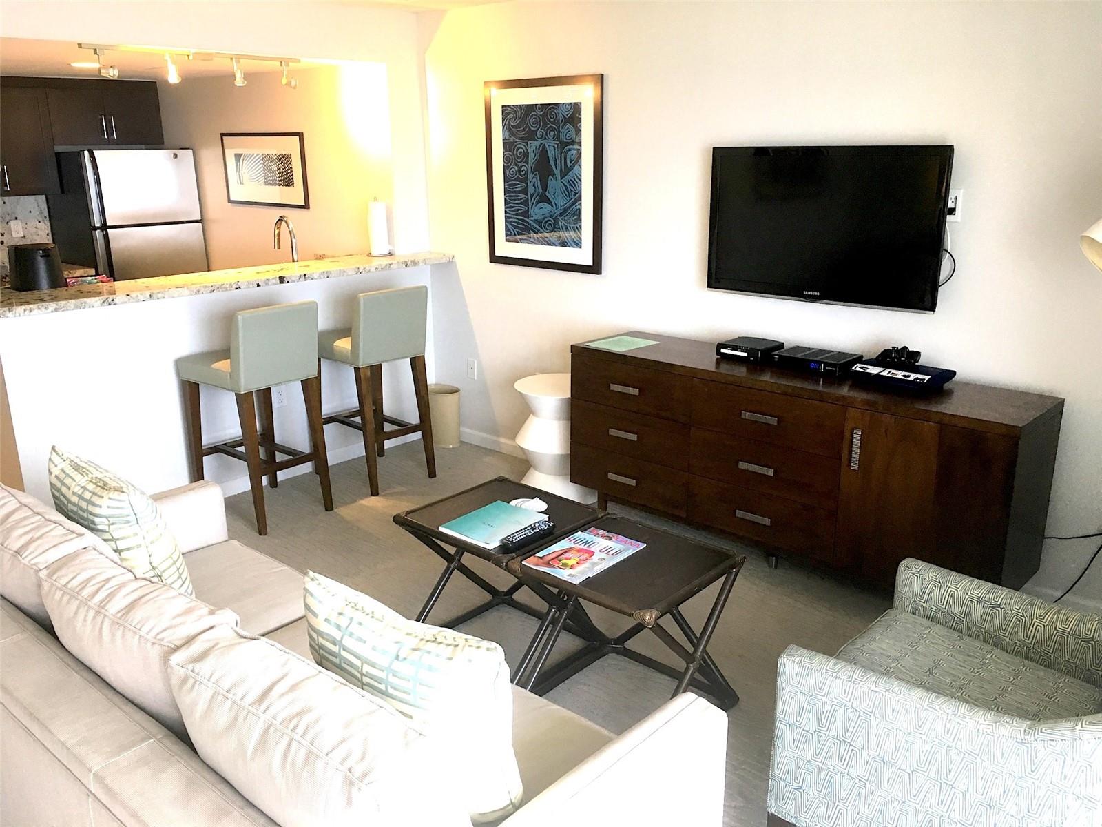 Ilikai Apt Bldg condo # 2522, Honolulu, Hawaii - photo 5 of 18