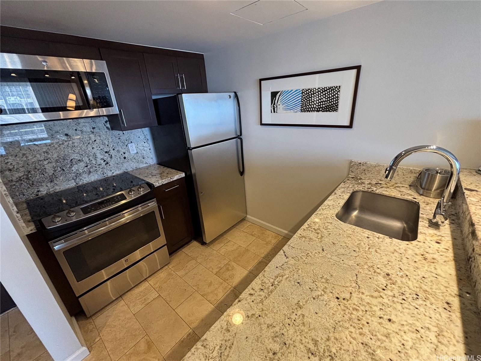 Ilikai Apt Bldg condo # 2522, Honolulu, Hawaii - photo 9 of 24