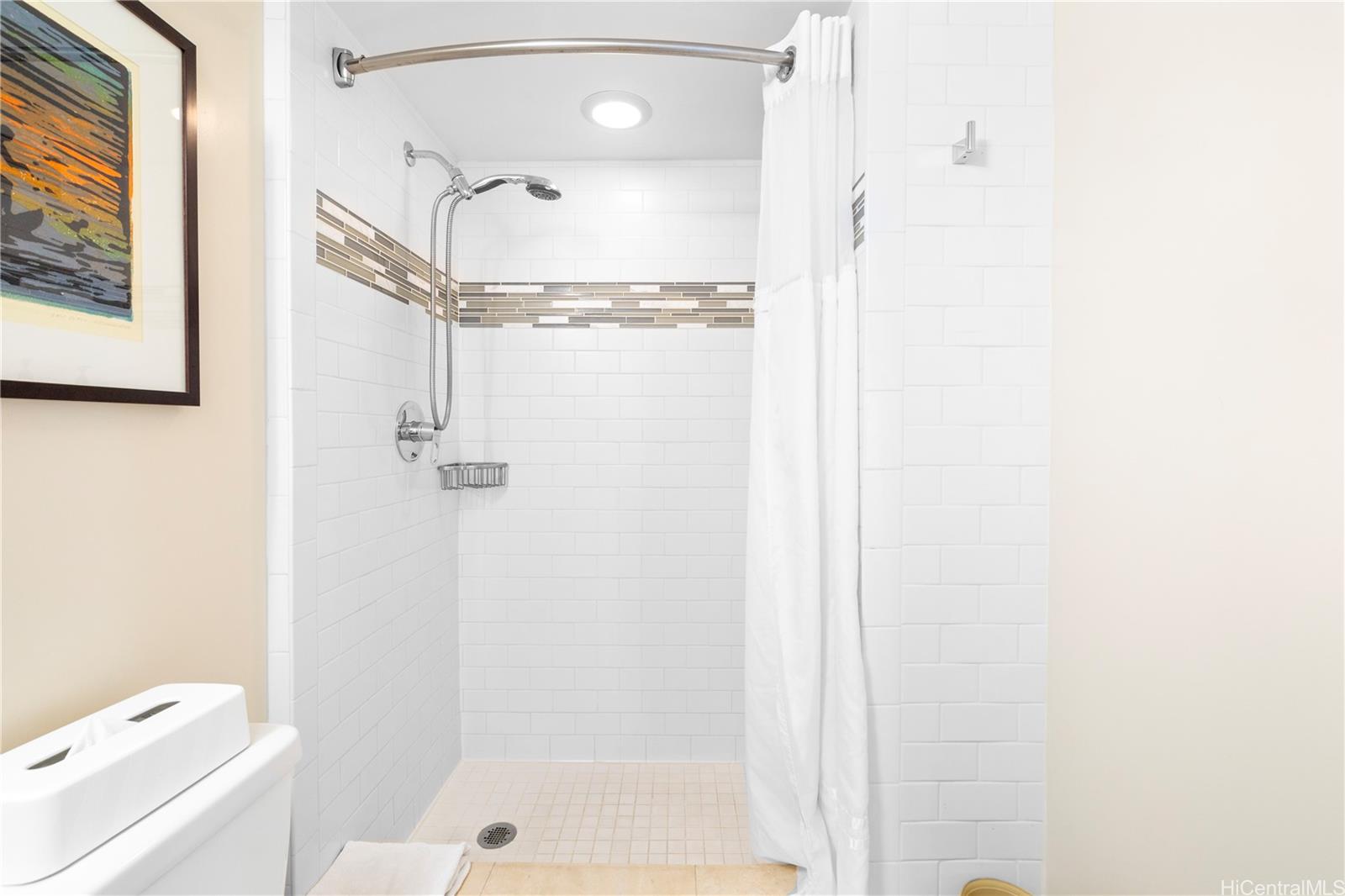 Ilikai Apt Bldg condo # 2526, Honolulu, Hawaii - photo 13 of 15