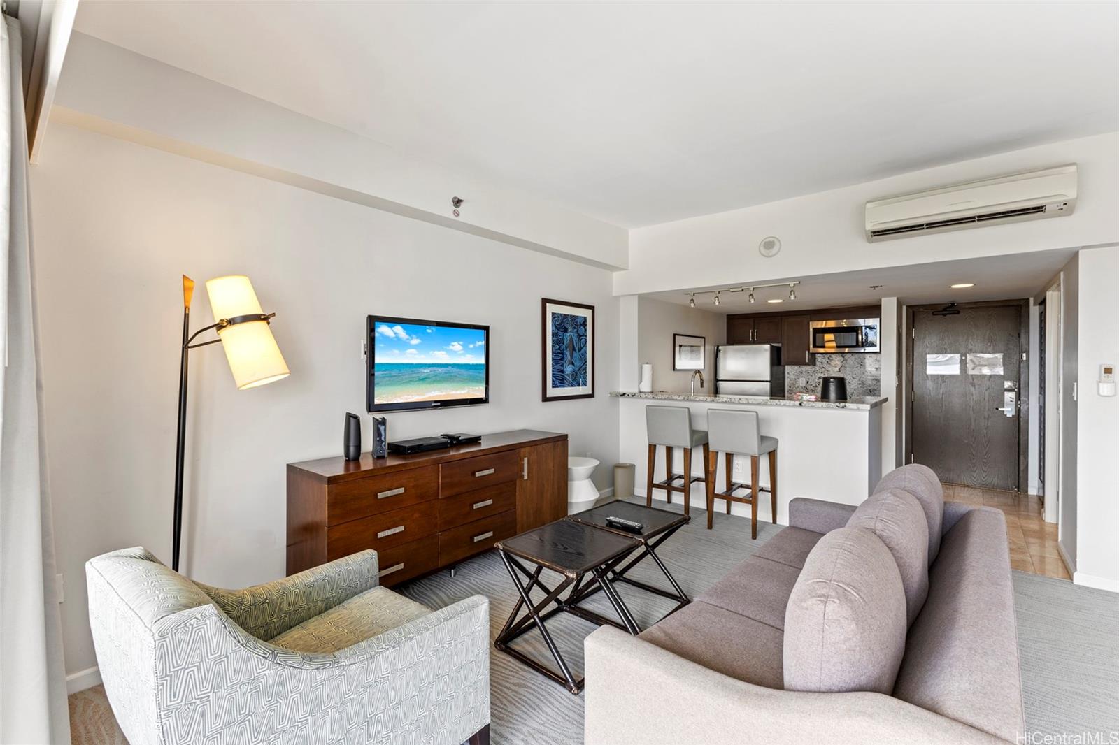 Ilikai Apt Bldg condo # 2532, Honolulu, Hawaii - photo 5 of 13