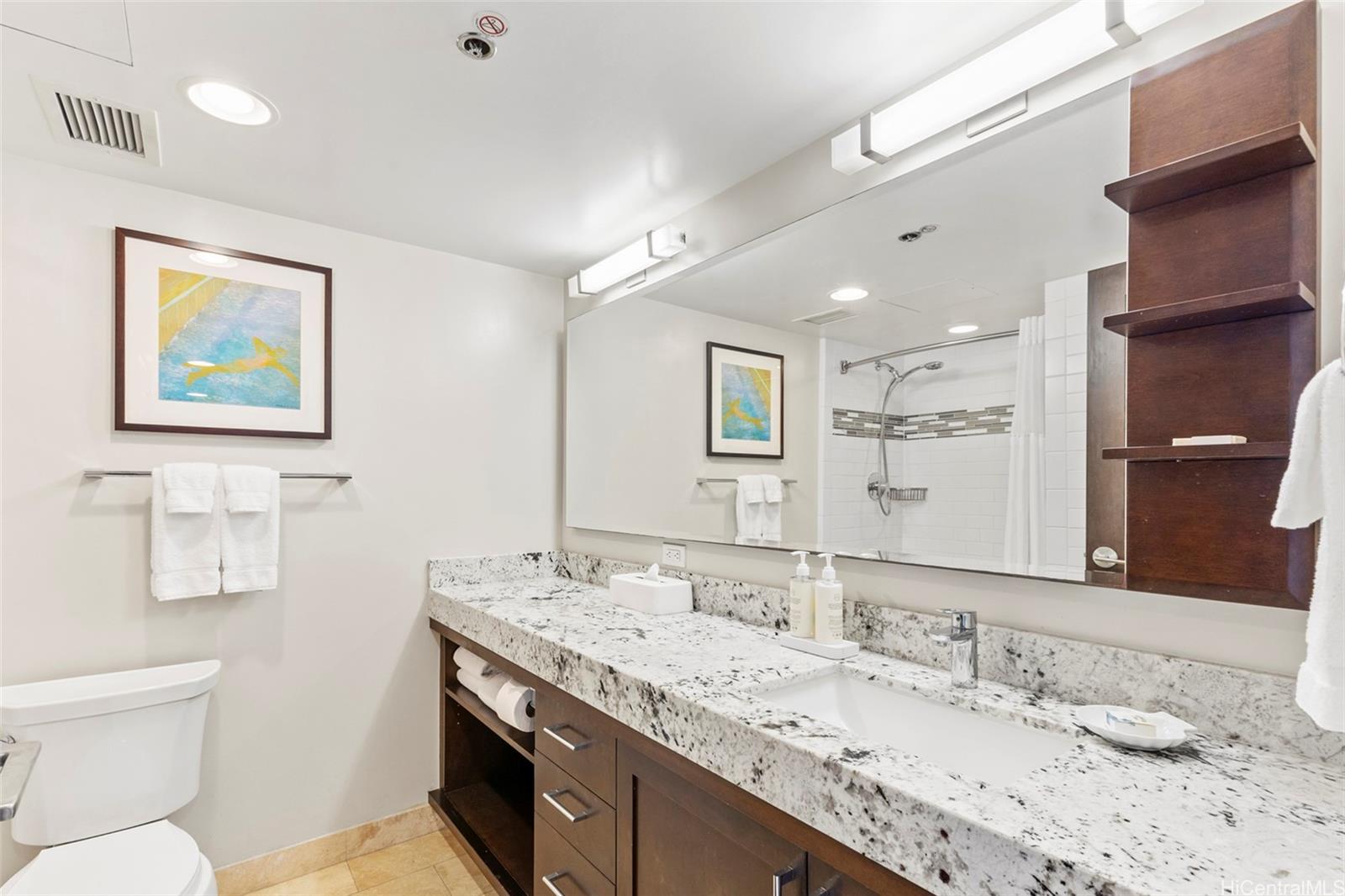 Ilikai Apt Bldg condo # 2532, Honolulu, Hawaii - photo 9 of 13