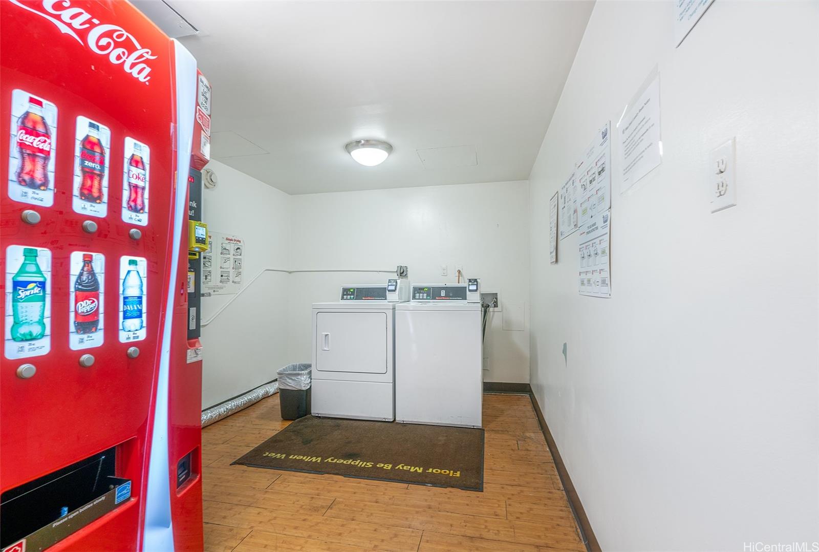 Ilikai Apt Bldg condo # 2543, Honolulu, Hawaii - photo 20 of 23